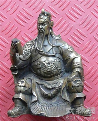 岳飞铜像
