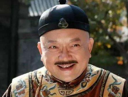 和珅是贪污腐败坏人,但也做过一件好事,这件好事和一本书有关系