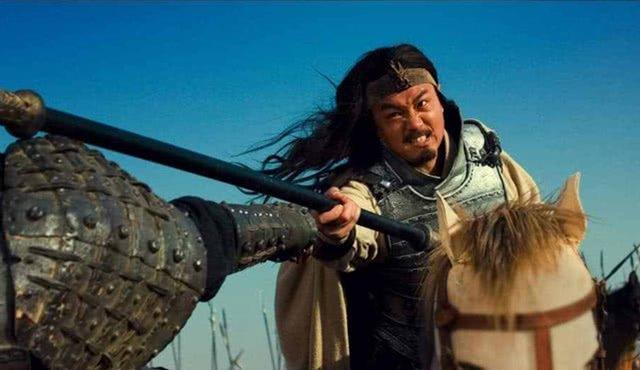古代打仗时,双方武将出城迎战单挑,为何不直接用箭将其射死?