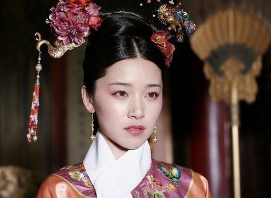 乾隆最无宠的妃子，宫女出身，43年名分未变，乾隆给的封号很特别