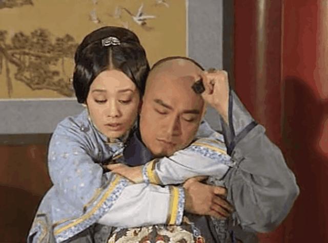 30岁出头的寡妇,嫁给不能生育的多尔衮,才能保住儿子的皇位!