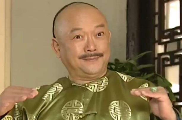 和珅是贪污腐败坏人,但也做过一件好事,这件好事和一本书有关系
