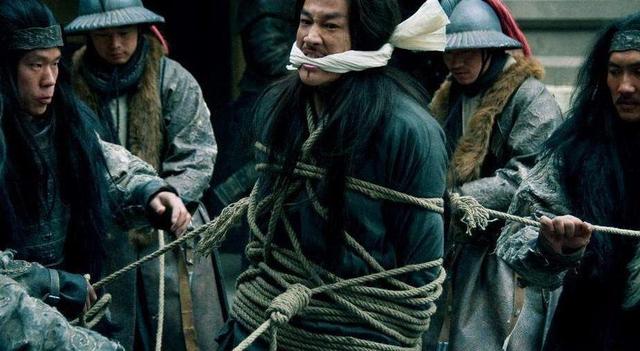 此人死后曹操悔断肠子，假如不杀他，哪有什么三分天下