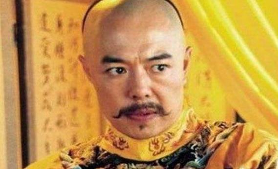 和珅是贪污腐败坏人,但也做过一件好事,这件好事和一本书有关系