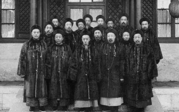 清朝300年,皇家贵族为何没人造反呢?原来他们做到了这一点