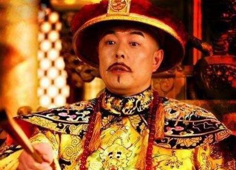 和珅是贪污腐败坏人,但也做过一件好事,这件好事和一本书有关系