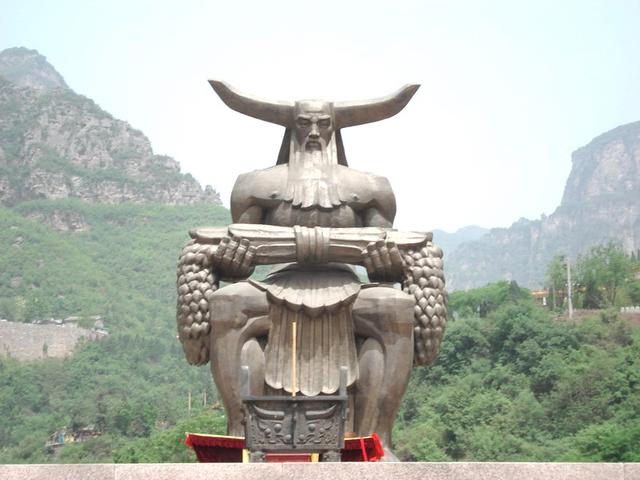 神农氏是神仙吗？神农氏和炎帝是同一个人吗？